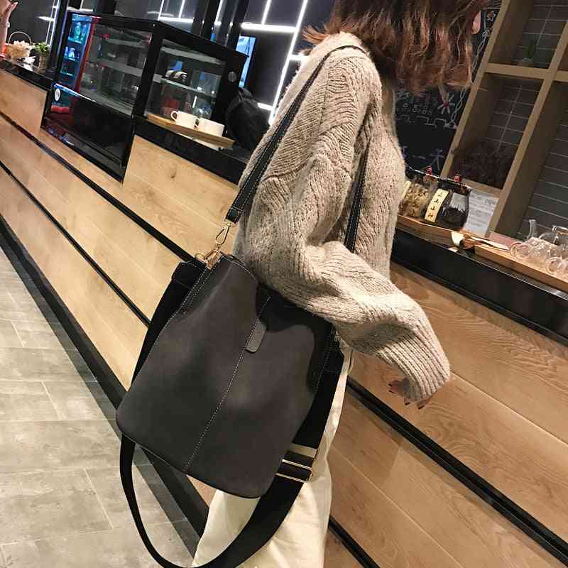 Luxury Messenger Bags For Women - Handbag, Bucket, Shoulder Vintage Bag