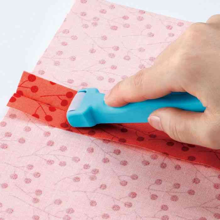 Roll & Press Clover To Quickly Press Seams That Won't Pull, Stress, Or Distort Fabric - Roller, Pusher, Squeegee Wheel Sewing Tools