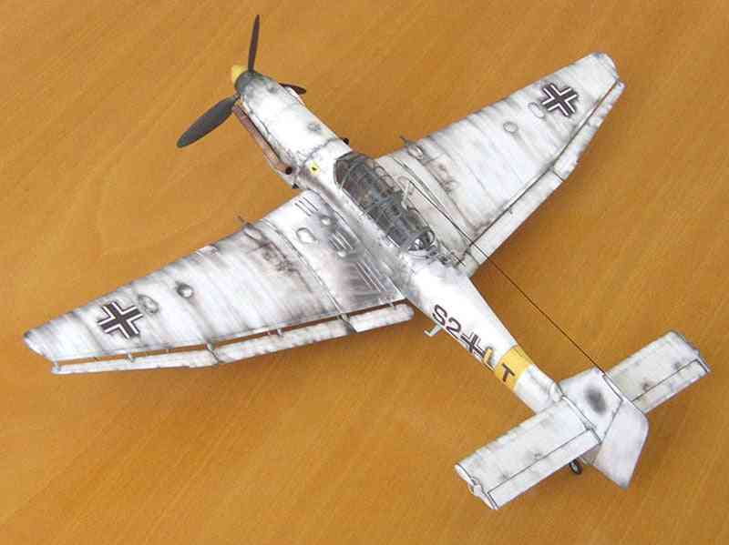 Kutilstvo 3d papierová kartička, modely stavebníc - stavba vojenských lietadiel