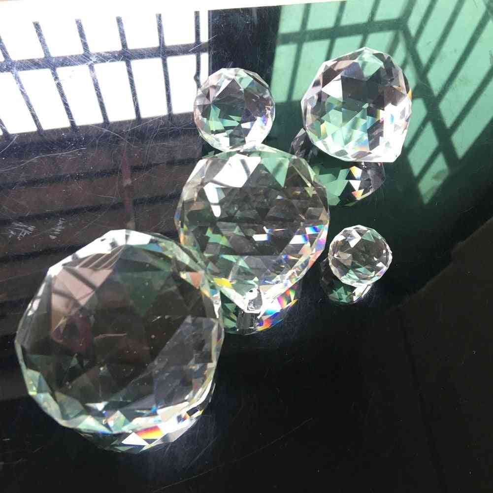 Prisma de esfera de bola de cristal colgante de feng shui de 50 mm para colgante de atrapasol del arco iris