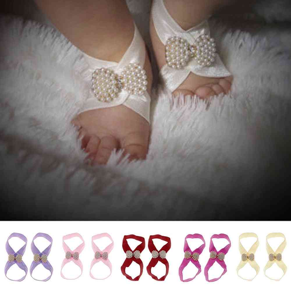 Nyfödda flickor elastiska fotband falska pärla barfota sandaler dekoration bästa valet för födelsedag, fest och foto