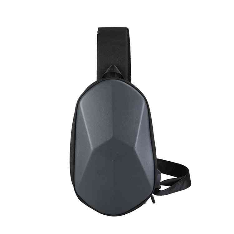 Menns brystveske er enkel og sjenerøs skrå og straddling, uformell og allsidig, lader USB