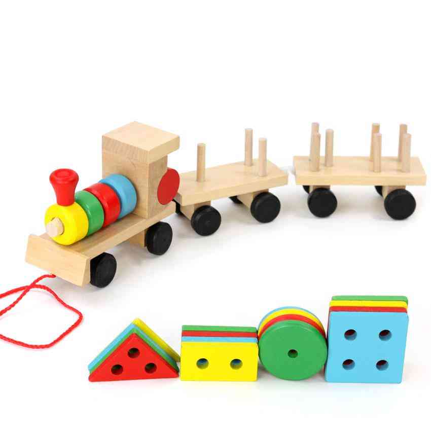 Petit train en bois et traînant trois formes géométriques de chariot correspondant, jouets éducatifs pour la petite enfance