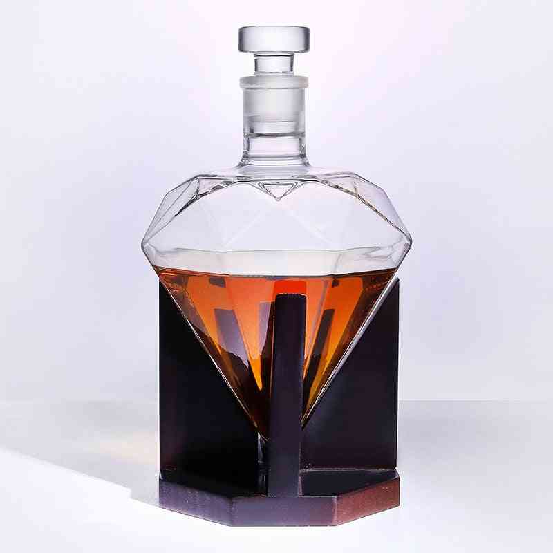Boca viskija u obliku dijamanta