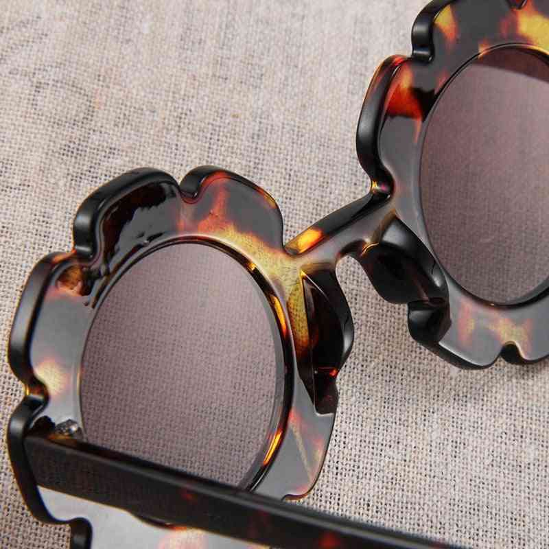 Flower Shaped Fram, Round Sun Glasses