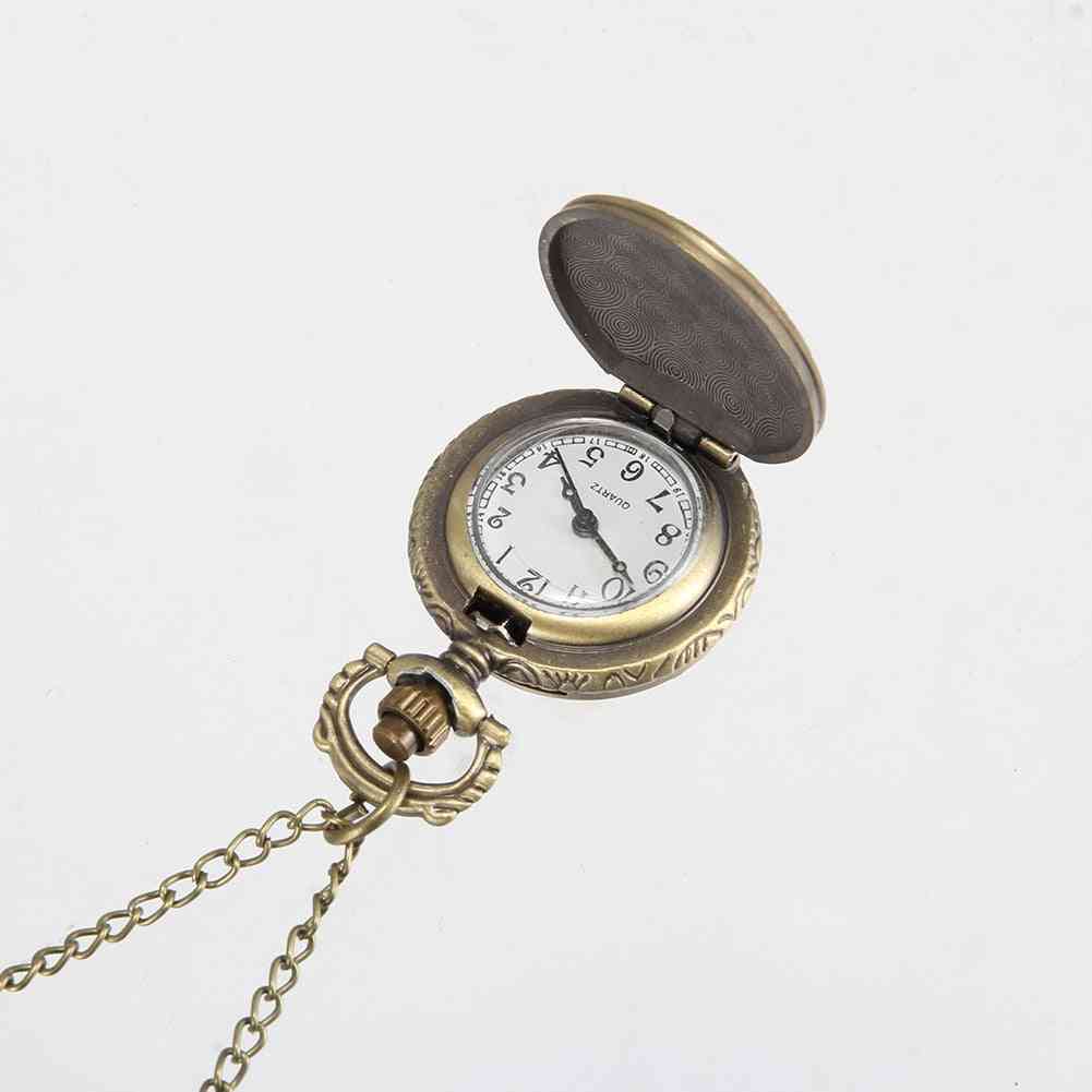 Relógio de bolso escudo vintage caixa esculpida com corrente