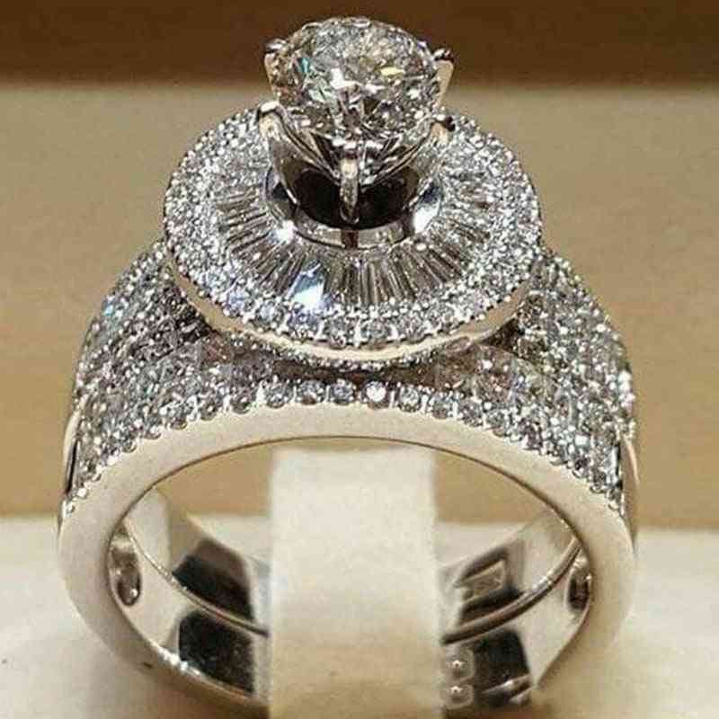 комплект циркониев сватбен / годежен пръстен за жена размер 8