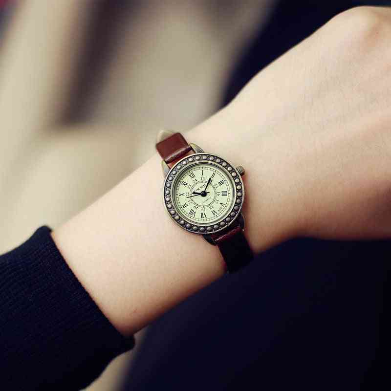 Ladies Designer Vintage Leather Bracelet  Brown Retro Roma Quartz Wristwatches For Woman