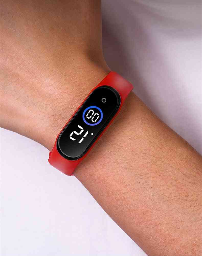 Vodotěsné digitální LED křemenné alarmové sportovní náramkové hodinky