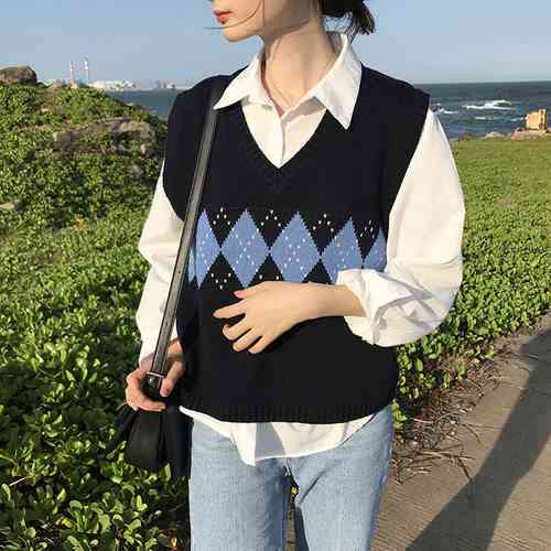 Women Sweater Vest, Vintage Geometric Argyle V-neck Sleeveless Pullovers Sweaters