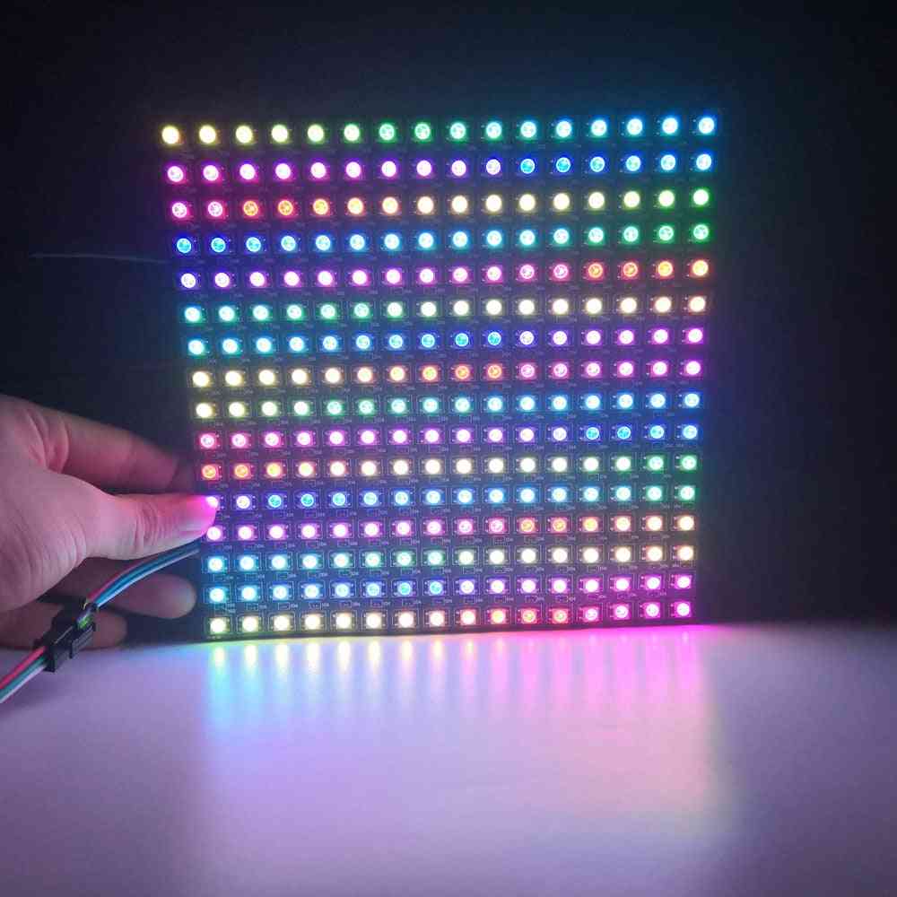Digitalni prilagodljiv individualno naslovljiv svetlobni modularni zaslon