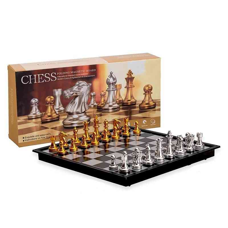 Juego de ajedrez medieval con tablero de ajedrez dorado, piezas de plata, tablero de juego magnético (con caja)