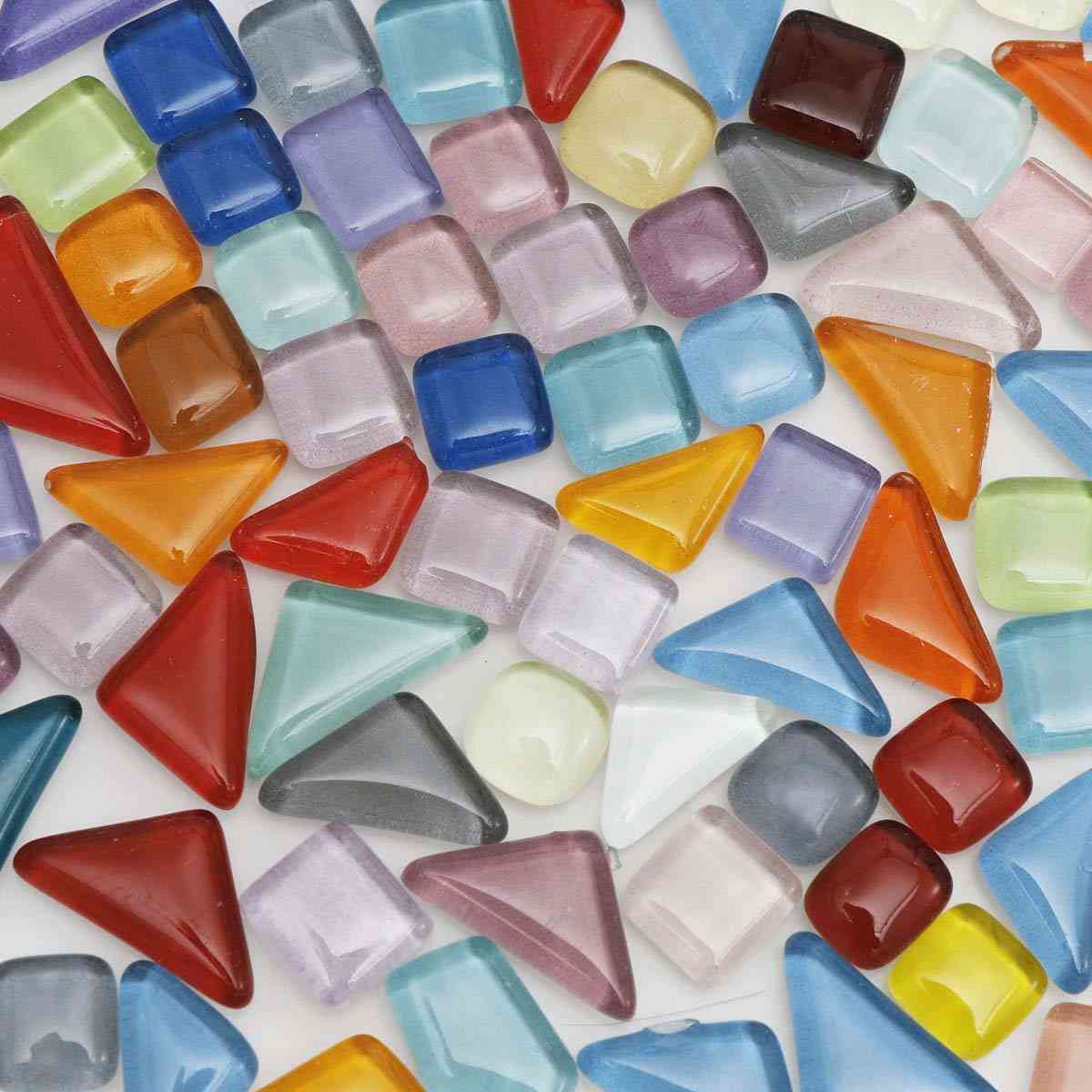 Figuras geométricas em mini ladrilhos de mosaico de cristal