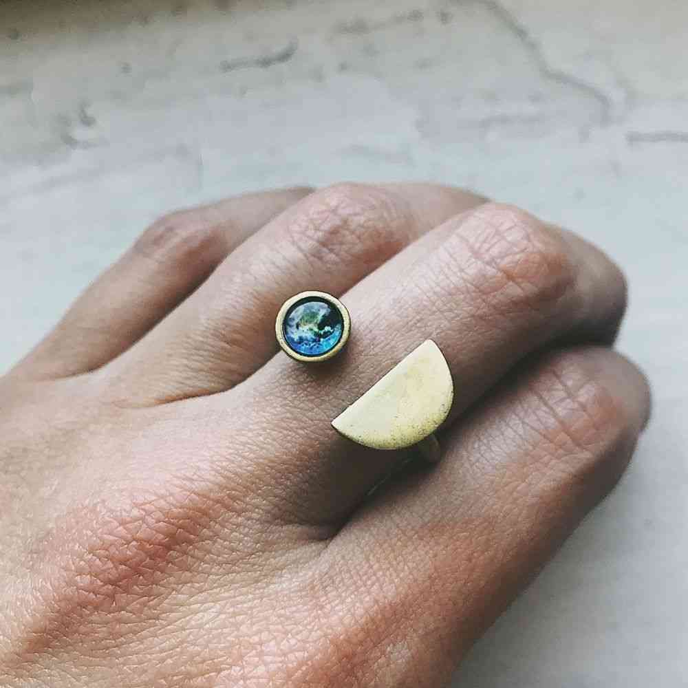 Earth Rise Ring