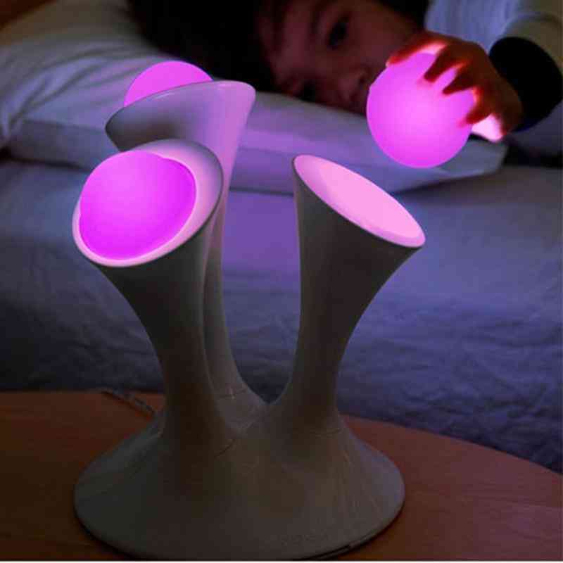 Farebná LED nočná lampa