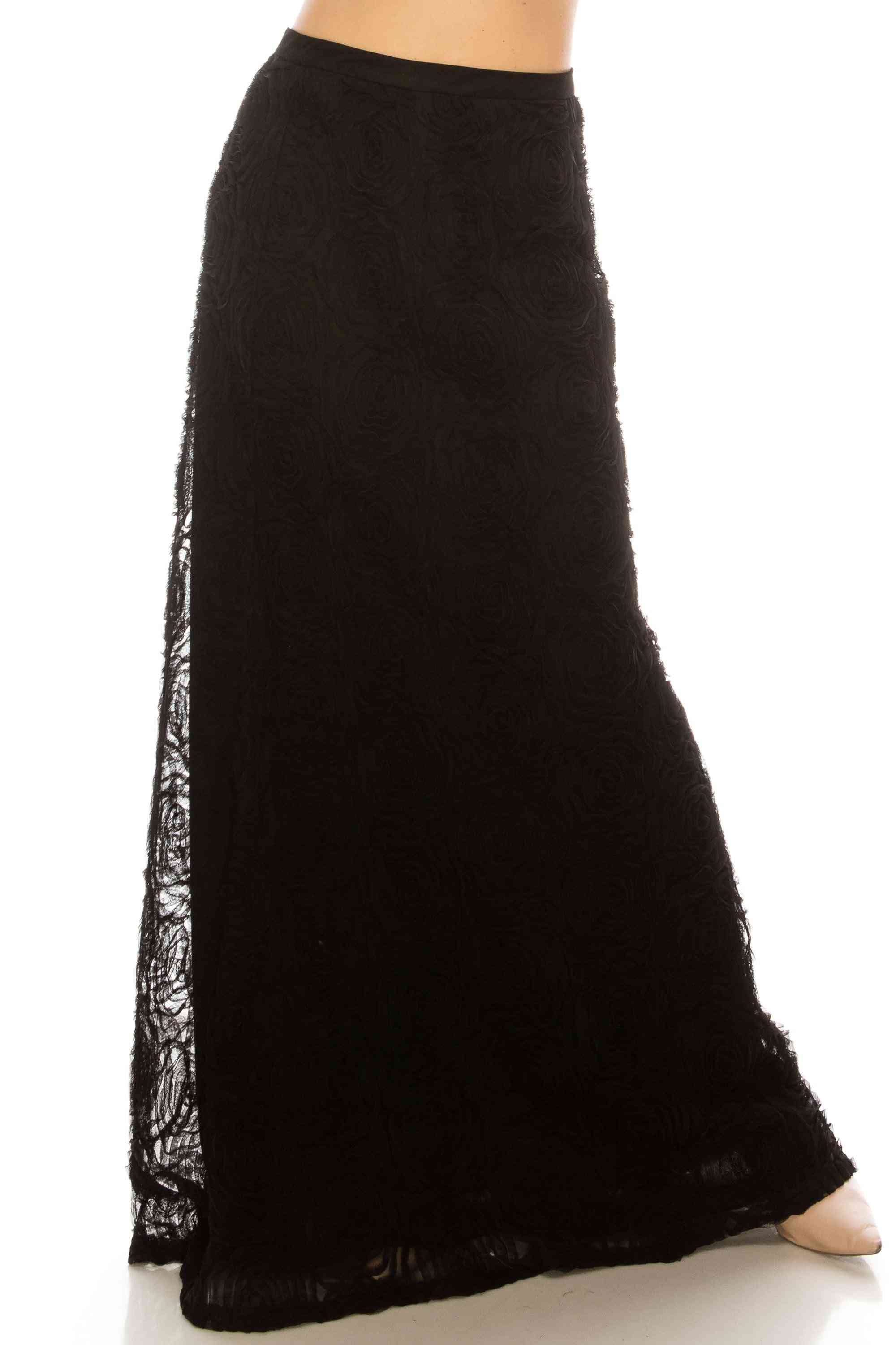 černá sukně po celé délce s vysokým pasem