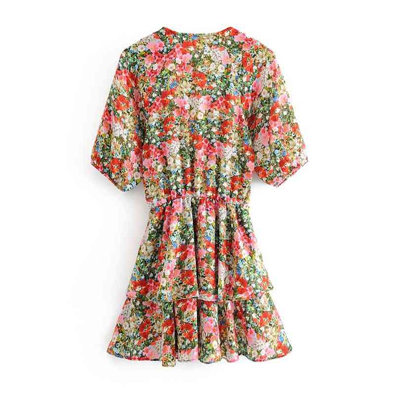 Damskie sukienki mini w kwiatowe wzory