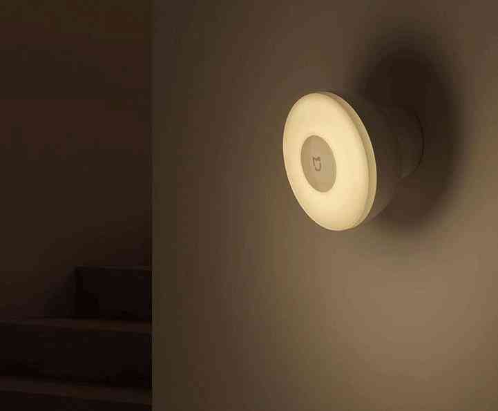 Xiaomi led индукционна нощна светлина 2 360 въртяща се регулируема магнитна основна лампа