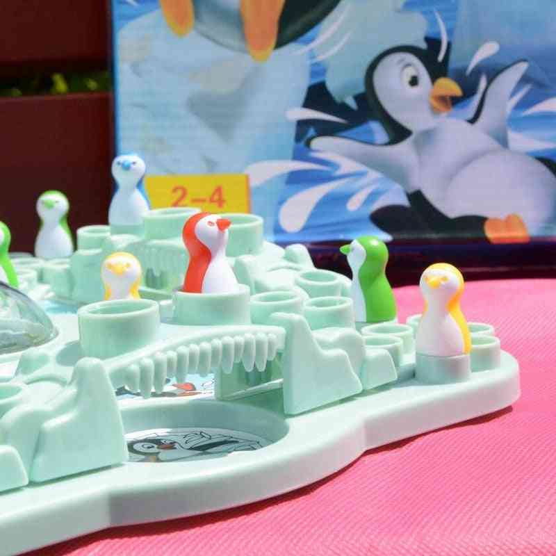 Penguin Flying & Jumping, Chess Board Games