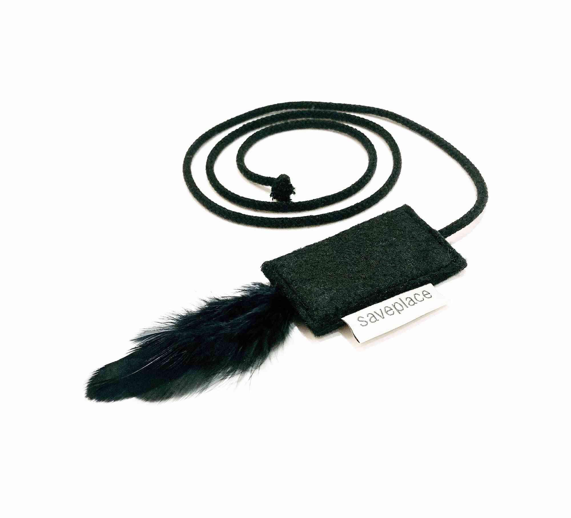 Cat Woolen Toy With Feathers