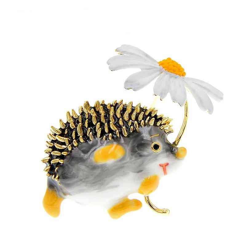 Cute Hedgehog- Daisy Brooches