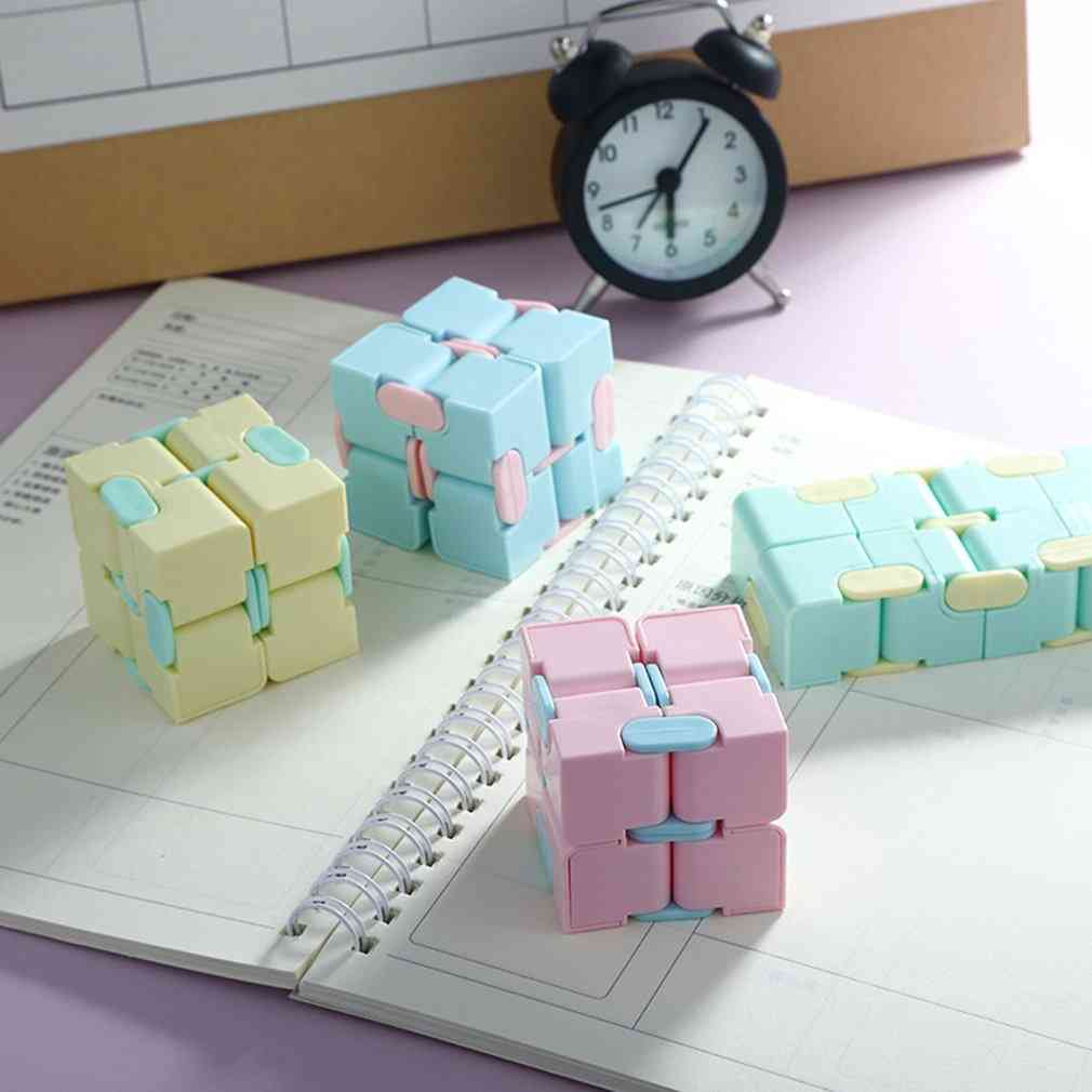Portable- Lightweight Magic Square Puzzle, Sensory Fingertips Cube