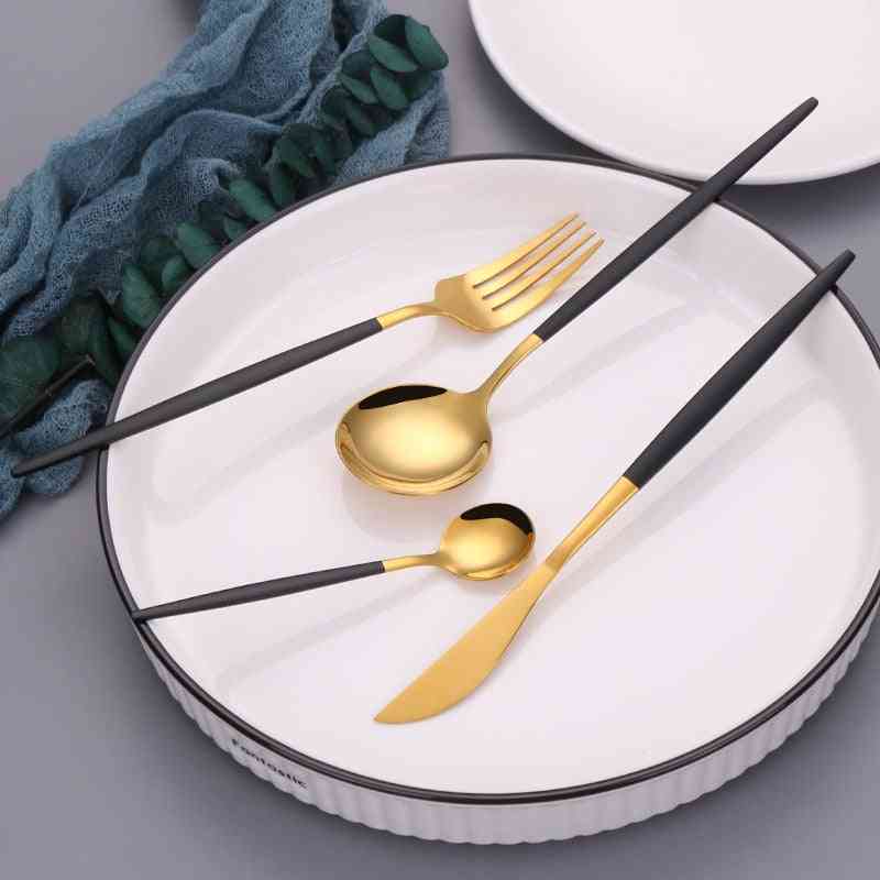 Black Gold Dinnerware Set