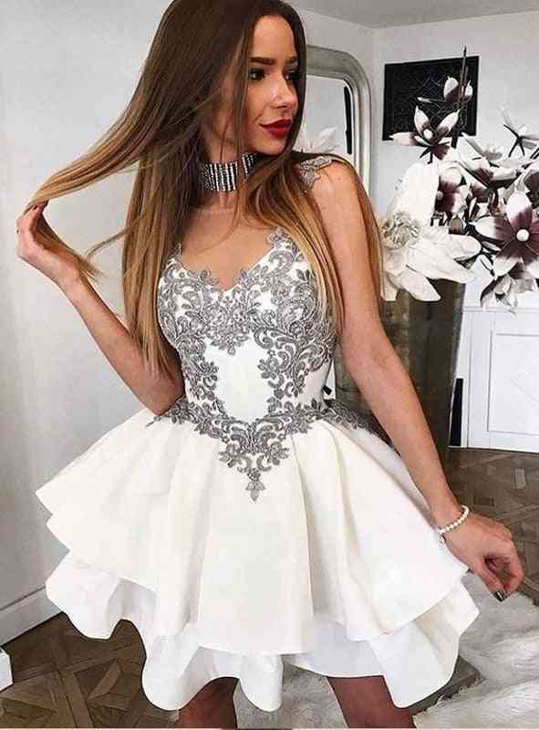 A Line Lace Appliques Short Prom Dress
