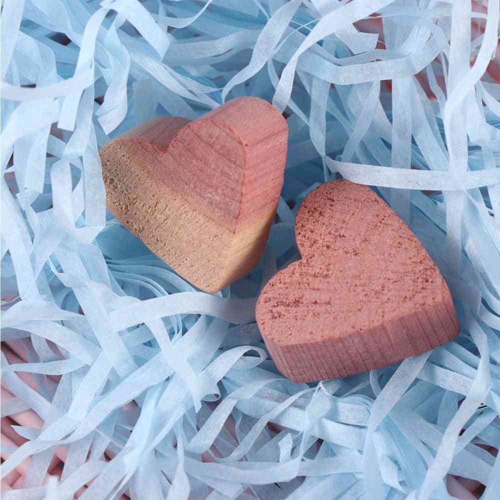 Wood Heart Shape Moisture-proof Cedar Blocks