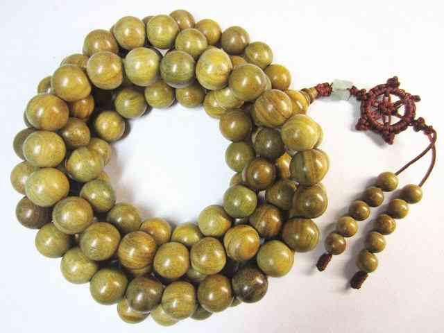 Natural Green Sandalwood Beads Necklace For Men