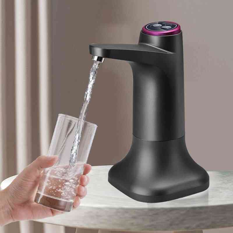 Elektrisk vannflaskepumpe med sokkel