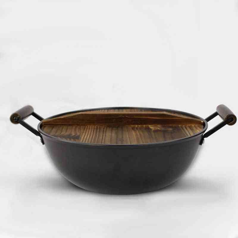 Traditional Iron Wok Stew Pot With Wood Cover